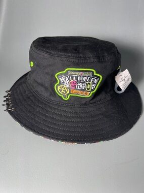 Halloween Horror Nights 2024 Universal Studios Graffiti Reversible Bucket Hat